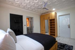 Vienama Residence 2 mins drive to Labadi Beach - 4