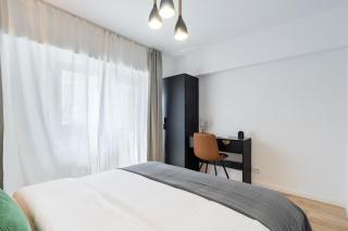 Sunny 2BR Large Midtown Flat - 3 Superb Balconies - Bucarest - 1