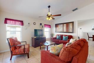 The Lazy Lush Escape - Davenport - 1