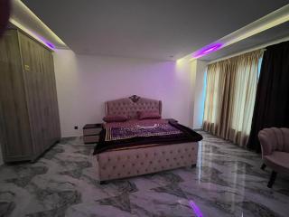 Luxury meets to excellence - Islamabad - 0