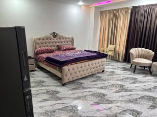 Luxury meets to excellence - Islamabad - 4