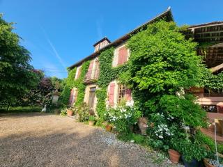 La Maison des Roses, mit Pool - - 0
