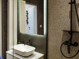 Sunny Studio - Top Location - Charming Balcony - 4