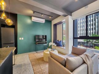 Modern, secure, spacious, L/shedding free-pool - Cidade Do Cabo - 0