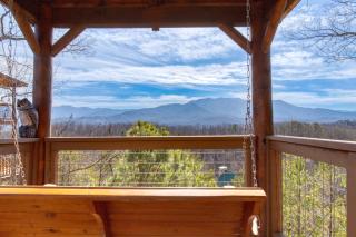 Misty Mountain by AvantStay Hot Tub Mountain Views Theater Pool Table - Gatlinburg - 9