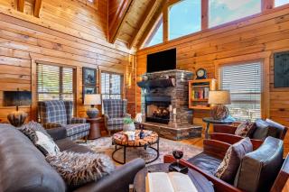 Misty Mountain by AvantStay Hot Tub Mountain Views Theater Pool Table - Gatlinburg - 2