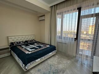 Compas apartment with a view from the balcony - Bisjkek - 0