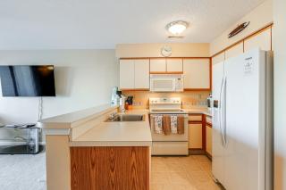 8 Mi to Beach Bayfront Ocean City Condo with Deck - Ocean City - 5