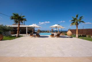 Aquarella: Stunning Villa with Pool Steps to Sea - Malia - 3