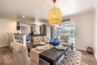 Canal Waterfront Serenity Retreat - Cape Coral - 7
