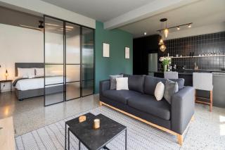 Apartment near Waterfront, Rooftop Pool - 4