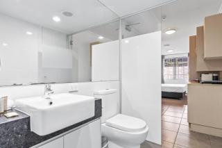 Stylish 1-Bed Studio in Vibrant South Brisbane - Brisbane - 1