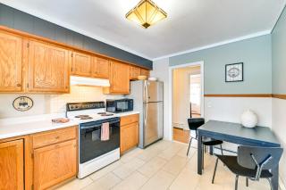 Family-Friendly Home in Downtown North Creek - North Creek - 2