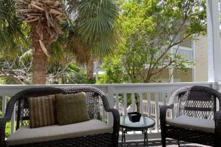 Coral Garden by AvantStay Great Location w Balcony Shared Pool - Stock Island - 8