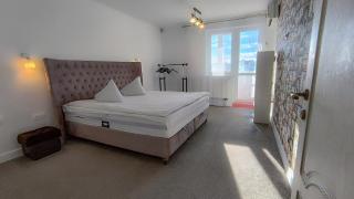 Комната с двухместной кроватью в квартире с общим душем и кухней, Double room in a guest apartment, Cameră la cheie în apartament cu duș, bucătărie comună - Chişinău - 9