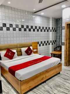 HOTEL HOLY CITY - 8