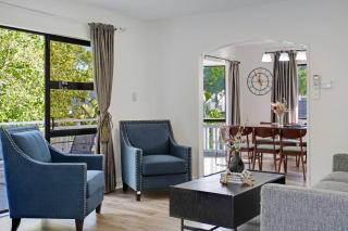 Green Family 5BR Retreat in Wattle Downs w Yard - Auckland - 5
