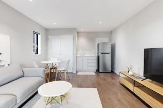 The Base Guest Suite with Wi-Fi and Deck - Auckland - 6