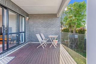 The Base Guest Suite with Wi-Fi and Deck - Auckland - 5