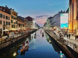 Panzeri Design Suite - 2 mins Darsena e Navigli - Milan - 8