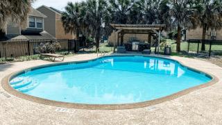 10 Min to Downtown! Fast commute and Pet-friendly with Smart TV and Parking - Robstown - 8