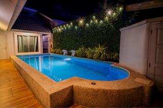 The Ace 4 Bedroom 4 Bathroom Private Pool Villa With Free Electricity and Water Bill - South Pattaya - 1