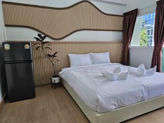 Lub Nai Hostel - Patong - 0