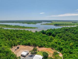 Twisted Tree with Arkansas River Views and Hot Tub - 4