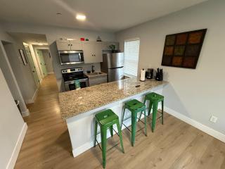 Prime Location Near Wynwood - 5