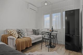 Urban View Studio - Free Parking - Metro Station - Self check-in - Bucharest - 8