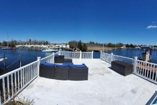 Float and Relax ON the Water Float Home - 1