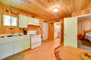 Rustic Cabin on Farm about 4 Mi to Kentucky Lake! - New Concord - 2