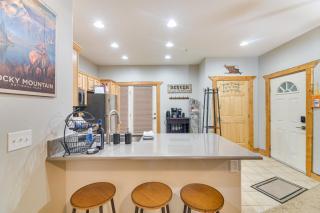 Patio and Mountain Views Central Grand Lake Condo! - 3