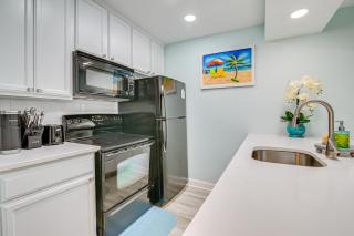 Cozy Myrtle Beach Getaway 1 Block to Ocean! - Myrtle Beach - 9
