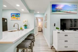 Cozy Myrtle Beach Getaway 1 Block to Ocean! - Myrtle Beach - 1