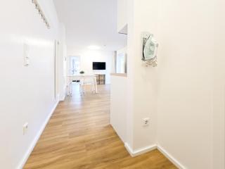 RAJ Living - 1 Room Apartment - Balcony - 25 Min to Messe DUS - Krefeld - 3