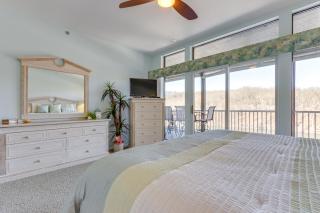 Private Boat Slip Family-Friendly Lazy Days Condo - Osage Beach - 1