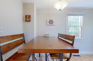 Pond View Getaway - 3