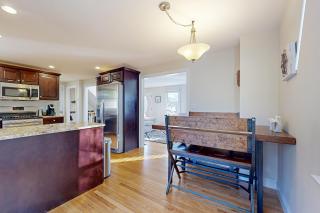 Pond View Getaway - 1