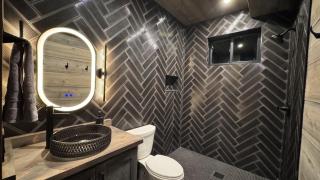 Luxury Mountain Chalet, Spa, Sauna, Game Room, Near Zion & Bryce - 3