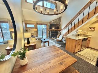 Lutsen Mtn Ski in Ski out Gorgeous Views of Moose Mtn - 4