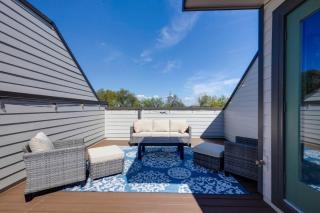 Tennessee Whiskey & "The Ryman" - Dual Townhomes! - Nashville - 6