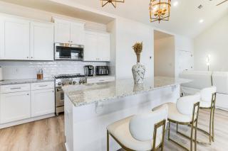 Private Lakeview Haven in Rockford - 4