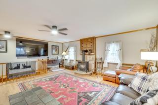 Knoxville Home On-Site Hiking and Outdoor Kitchen! - Knoxville - 7