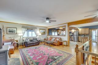 Knoxville Home On-Site Hiking and Outdoor Kitchen! - Knoxville - 0