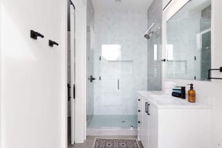 LUX Newly Built Seaglass and Sunsets Heatable Pool Close to Beach Family Friendly - Panama City Beach - 6