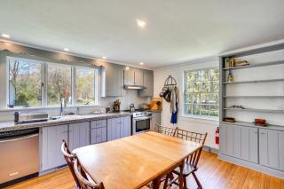 Quaint Woodstock Escape - 2 Mi to Tinker St! - 1