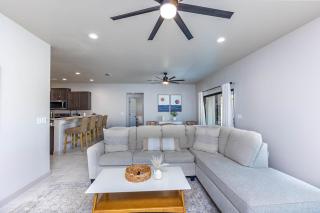 New Home Modern Central Spacious - Lake Havasu City - 9