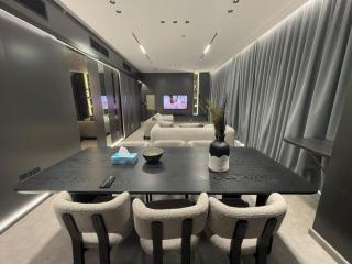 Luxury 2-Bed Flat, Prime Location, Burj View & World Highest Running Track - Dubai - 5