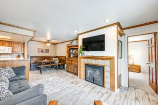 Brian Head Condo with Pool Access - Steps to Resort! - Brian Head - 6
